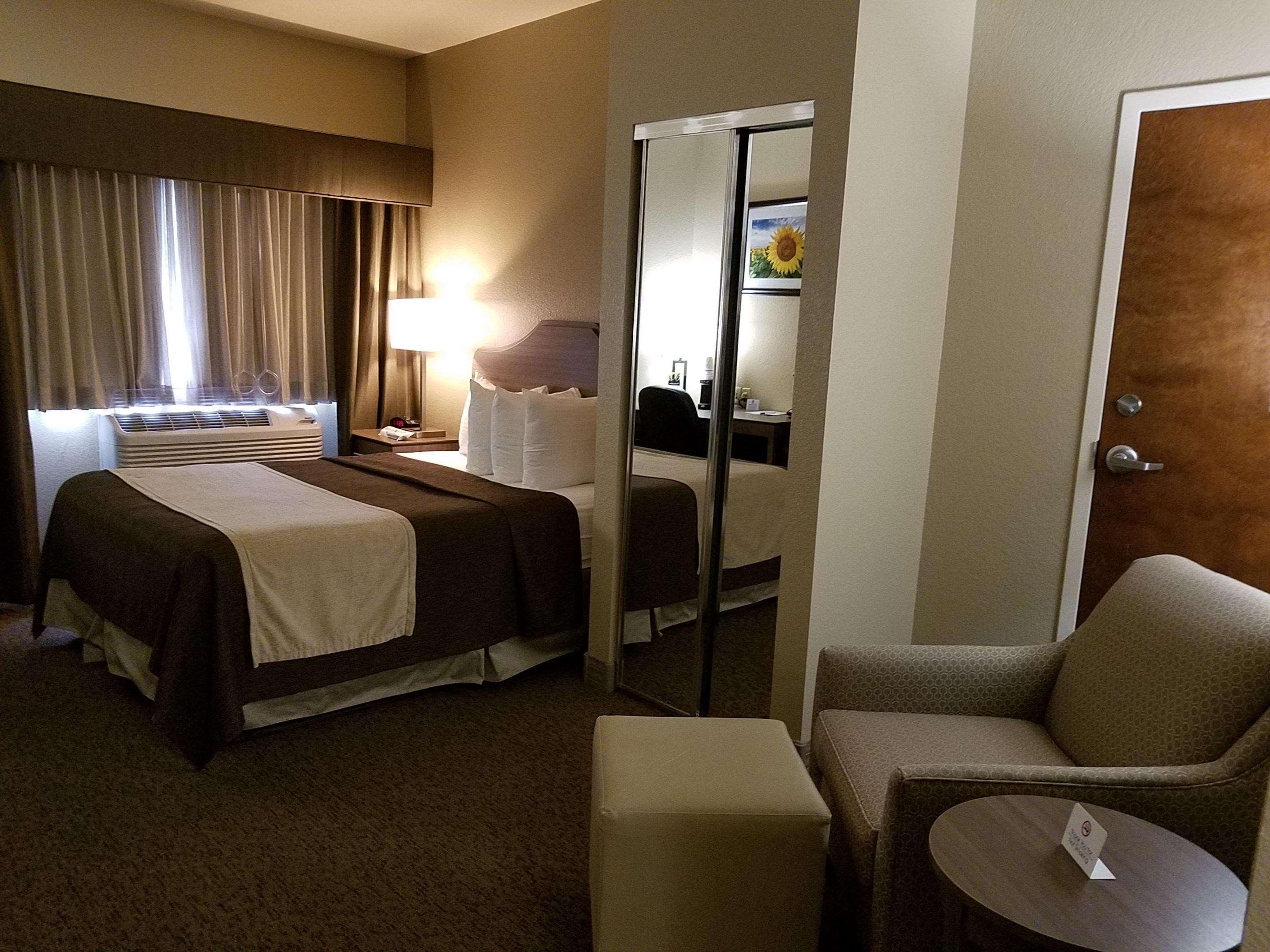 Best Western El-Quartelejo Inn & Suites Scott City Extérieur photo